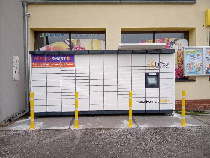 Paczkomat PUQ01M Przy sklepie Groszek