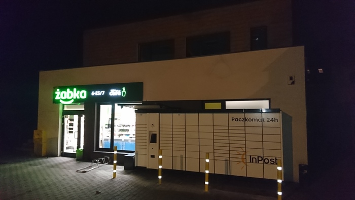 Paczkomat PUS01A Przy sklepie Żabka