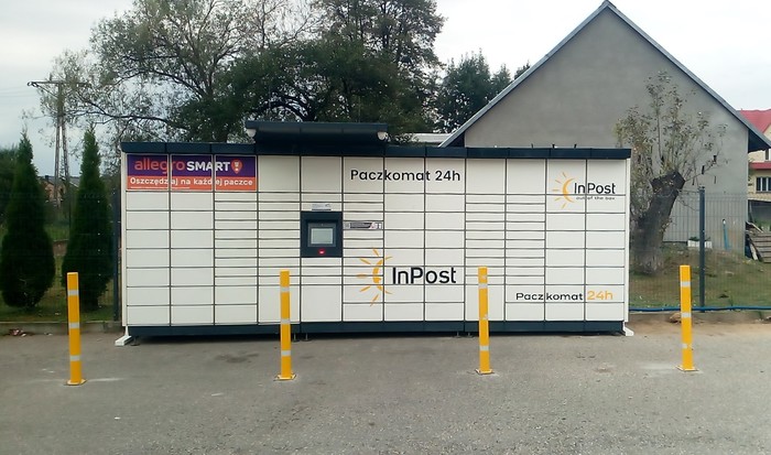 Paczkomat PZE01M Sklep Delikatesy Centrum