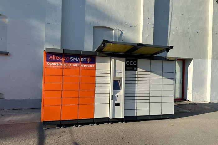 Paczkomat PZR01A Przy sklepie Majster