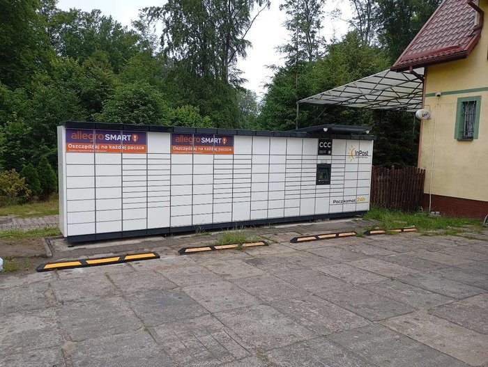Paczkomat PZZ01M Przy sklepie spożywczym
