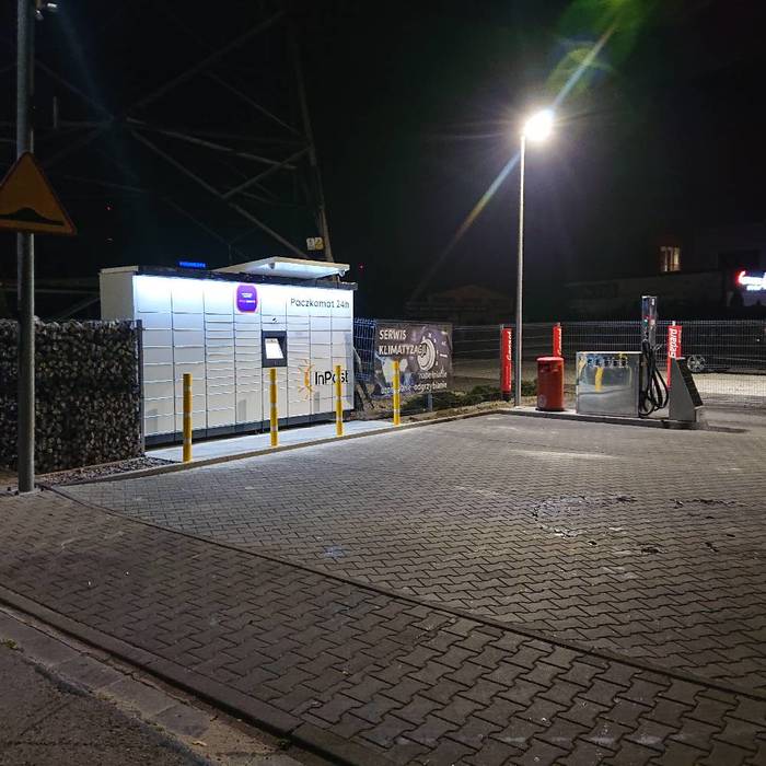 Paczkomat RAD01M Przy myjni bezdotykowej X-CAR WASH