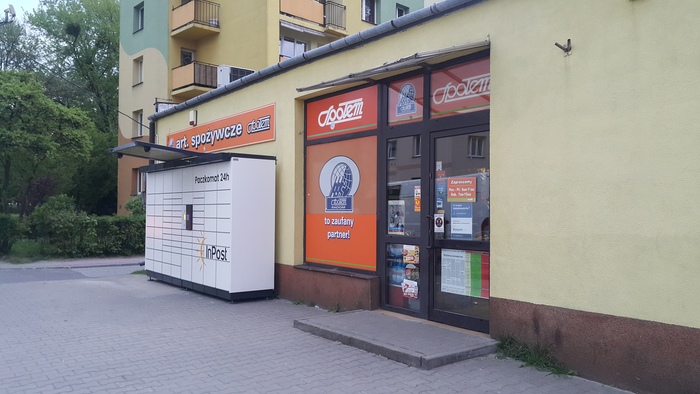 Paczkomat RAD01N Przy Delikatesach Premium