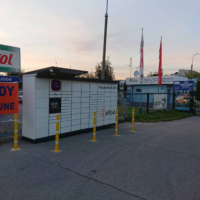 Paczkomat RAD02M Przy Stacji Kontroli Pojazdów AZNiRR
