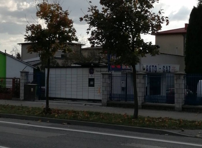 Paczkomat RAD10M Na terenie stacji LPG