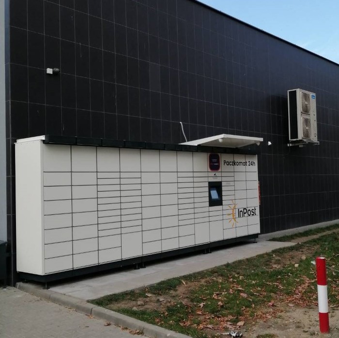 Paczkomat RAD11M Przy sklepie Społem Witaminka