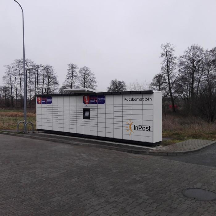 Parcel Locker RAD24M Na parkingu sklepu Lidl