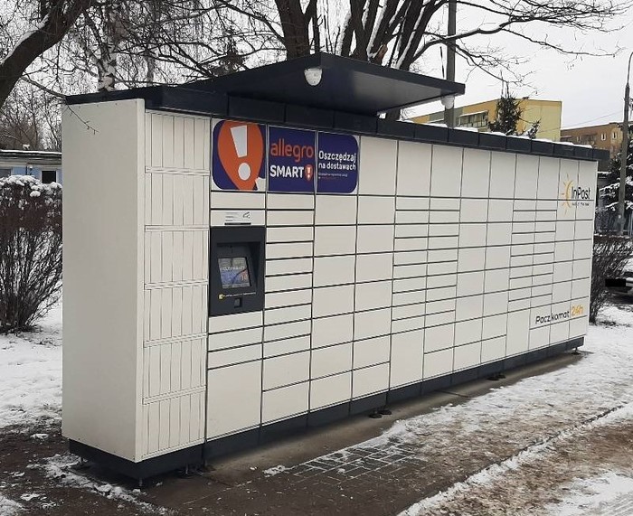 Paczkomat RAD50M Przy administracji SM Michałów