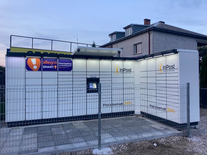 Parcel Locker RAD56M Przy Autokomisie