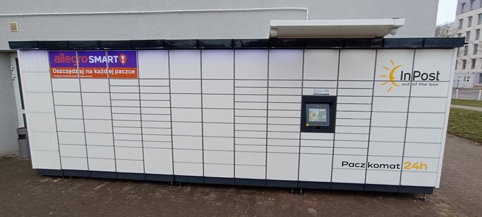 Parcel Locker RAD72M Od ulicy Tytusa Chałubińskiego