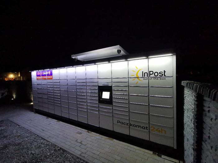 Paczkomat RAK04M Obok Cars-Mat