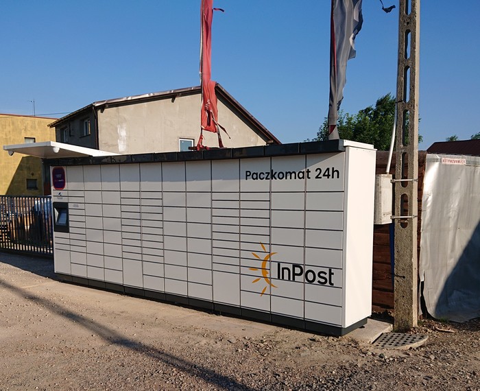 Paczkomat RAL01M Przy wjeździe do wulkanizacji