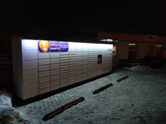 Paczkomat RBS01M Przy sklepie Żabka