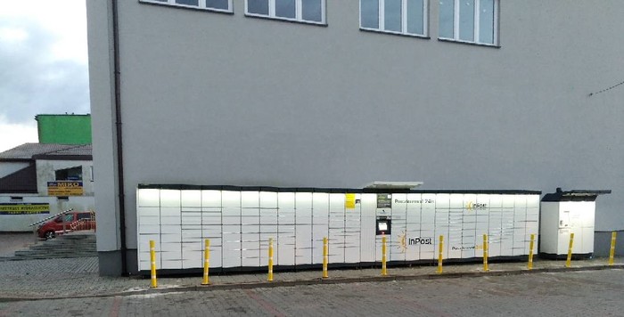 Paczkomat RCN01W przy rossmannie