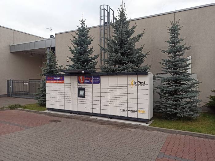 Paczkomat RDA12M Przy galerii handlowej Baszta