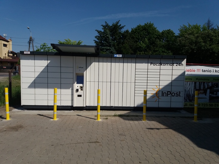 Parcel Locker REG01AP Przy sklepie Farby i Tynki CAPAROL