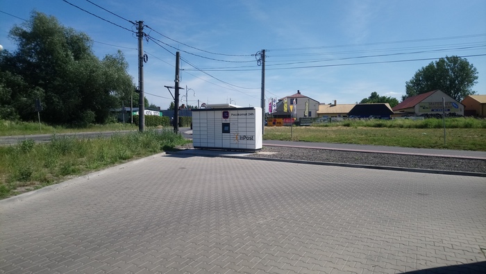 Paczkomat RGW01M Przy myjni samochodowej