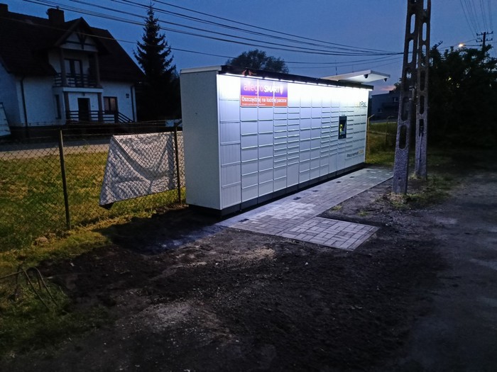 Paczkomat RHL01M Przy sklepie