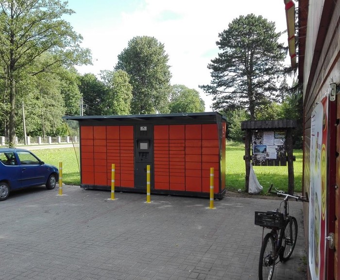Paczkomat RKA01F Przy sklepie Arhelan