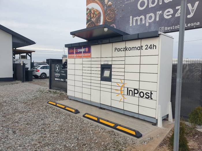 Paczkomat RKW01M Przy restauracji