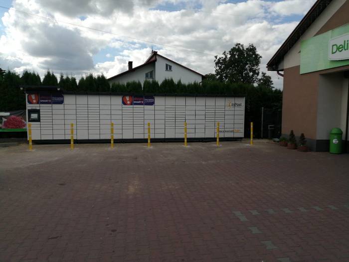 Paczkomat RLO01M Przy Delikatesach Centrum