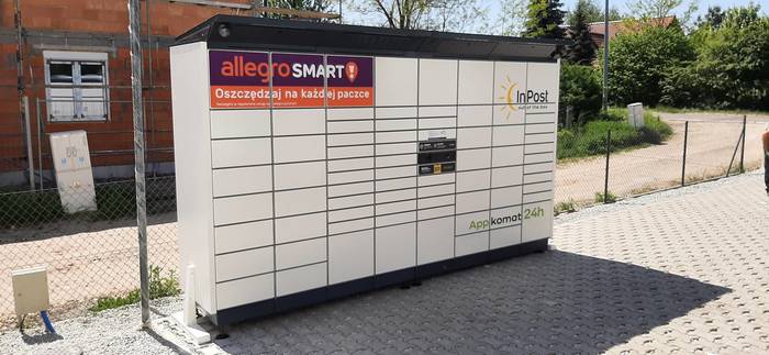 Parcel Locker ROK01BAPP Przy budynku handlowo-usługowym