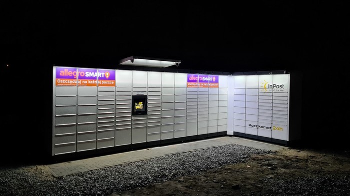 Paczkomat ROP05M Przy sklepie Delikatesy Centrum