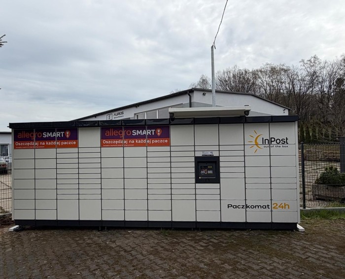 Paczkomat ROPL01M Na Stacji Paliw MOOSTANK