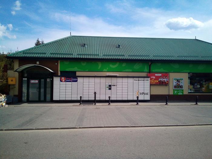 Paczkomat ROT01N Przy Delikatesach Centrum