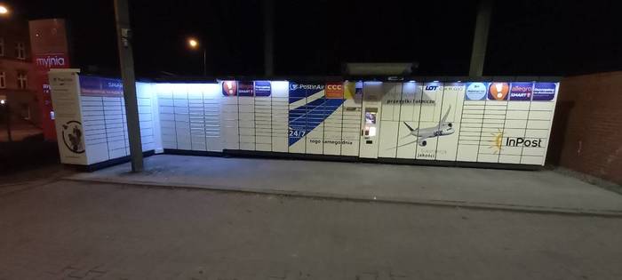 Paczkomat RSL02B Przy myjni samochodowej