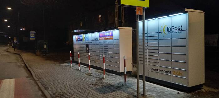 Paczkomat RSL08M Przy ośrodku rehabilitacyjnym