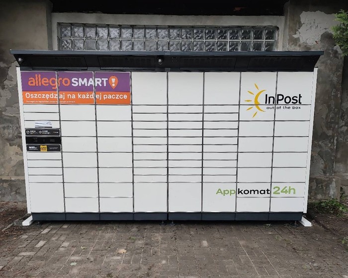 Parcel Locker RUD01BAPP obok Koła Łowieckiego "Ostoja"