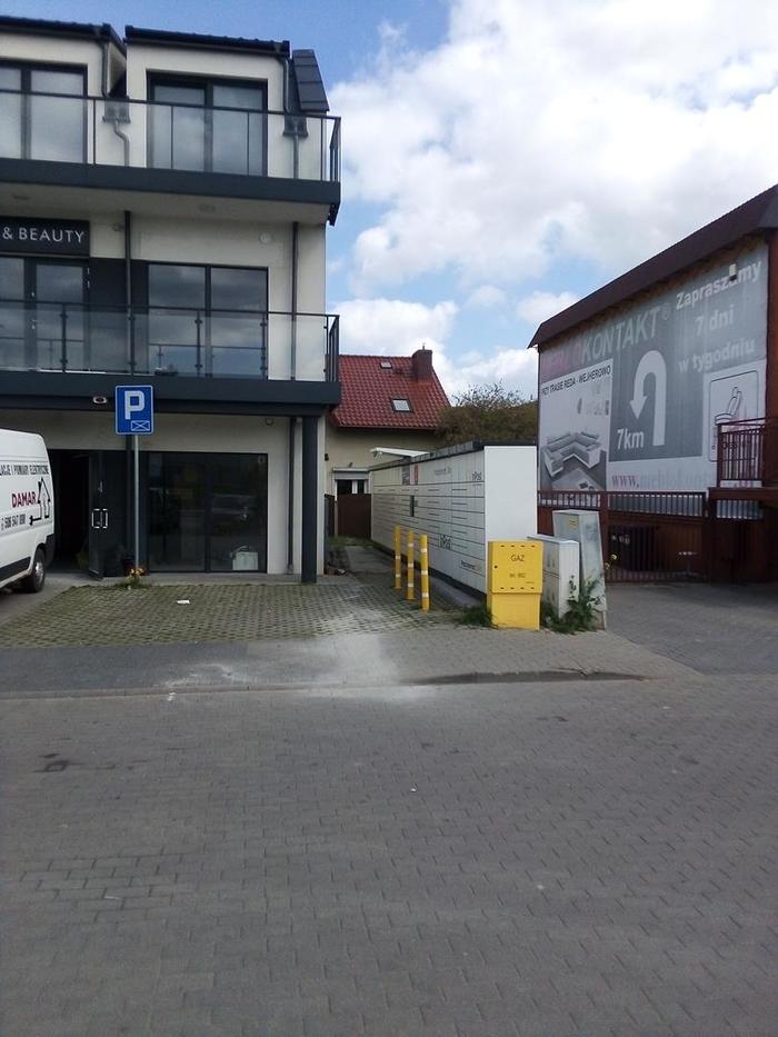 Paczkomat RUM05N Przy Rumiadent - Centrum Stomatologiczne