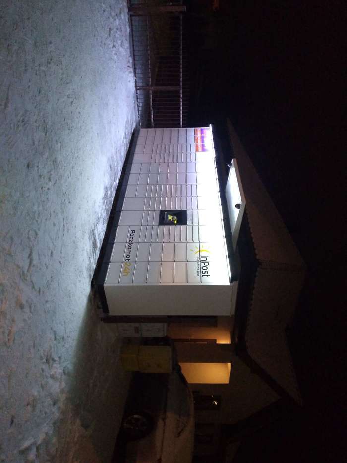 Parcel Locker RUM13M Przy sklepie Żabka