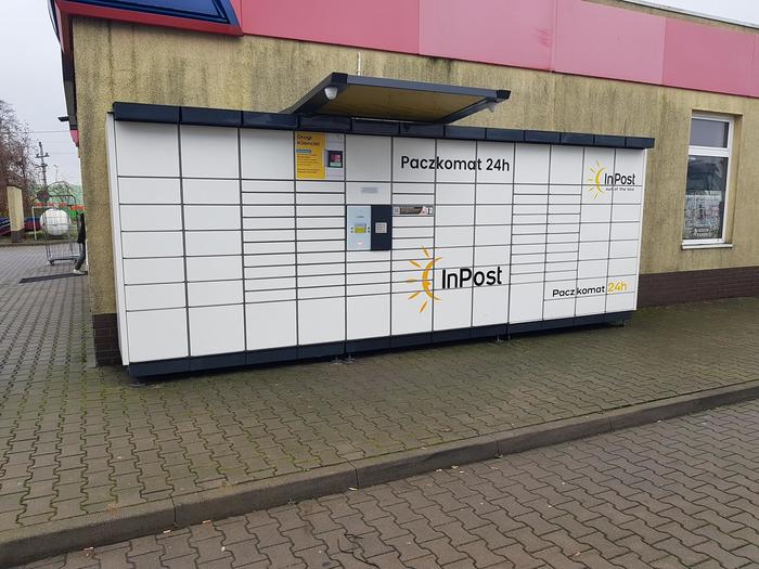 Paczkomat RWM02N Stacja paliw Wasbruk