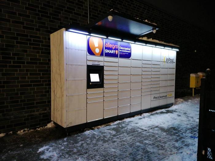 Paczkomat RYB21M Obok Aldi
