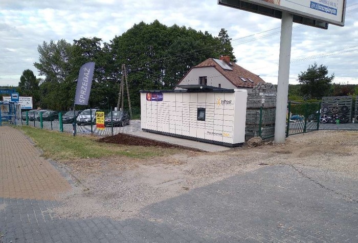 Paczkomat RYB27M Obok Komisu