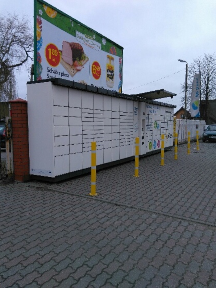 Paczkomat RYP02ML Przy Delikatesach Centrum
