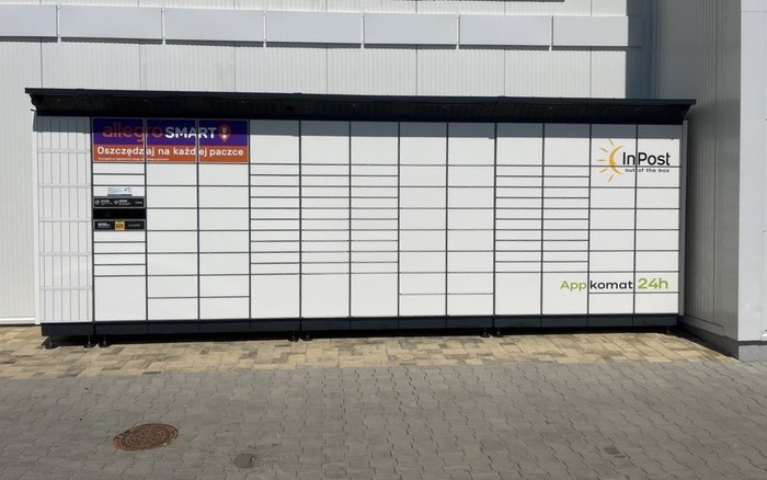 Parcel Locker RZE05BAPP Boczny parking