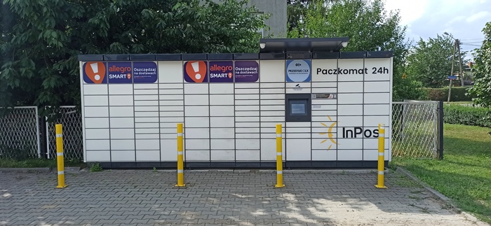 Parcel Locker RZE05M Przy sklepie Społem