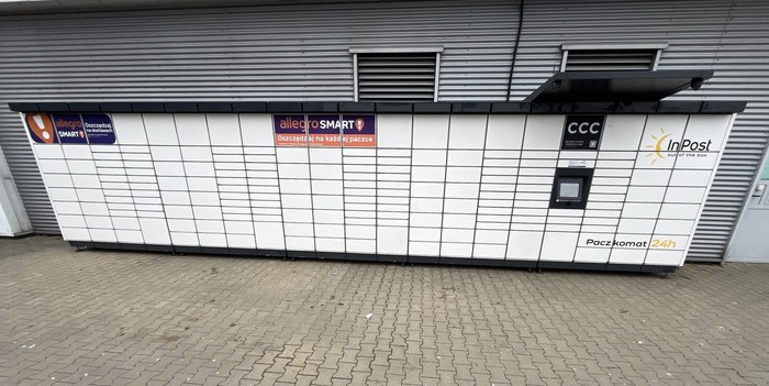 Paczkomat RZE21M Przy sklepie E. Leclerc