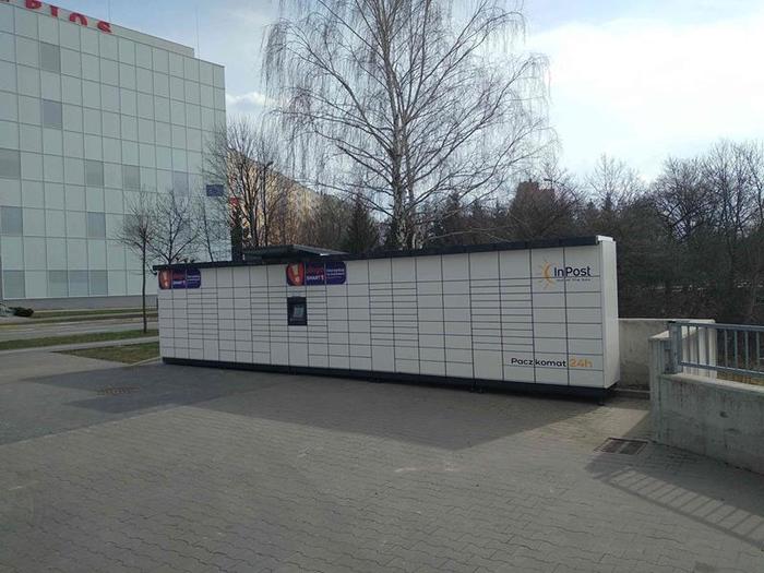Поштомат RZE28M Przy sklepie Lidl