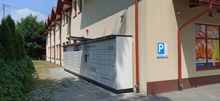 Paczkomat RZW01N Przy sklepie Hitpol