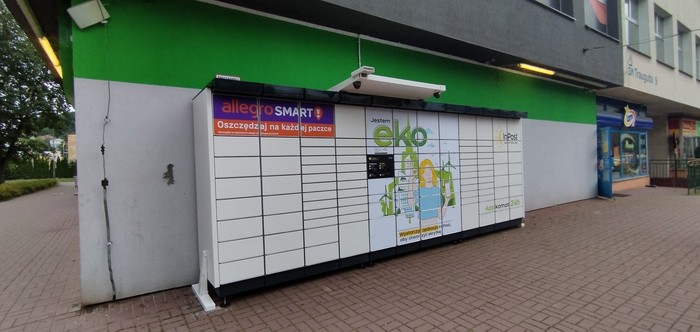 Paczkomat SAN02APP Przy centrum handlowym