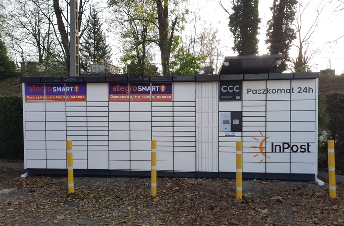 Paczkomat SAN07N Przy myjni samochodowej