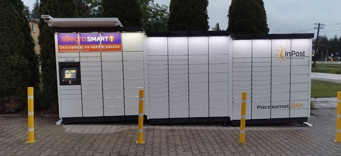 Paczkomat SAN11M Przy stacji LPG