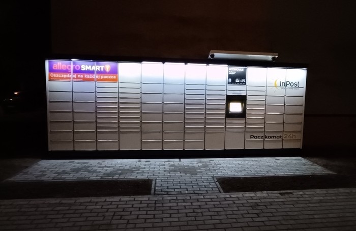 Paczkomat SAN12M Osiedle mieszkaniowe