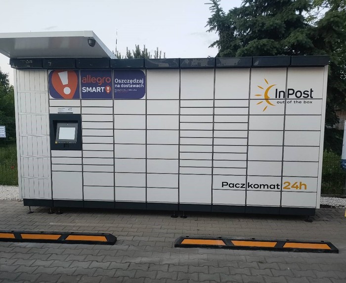 Paczkomat SBQ01M Przy sklepie Spar