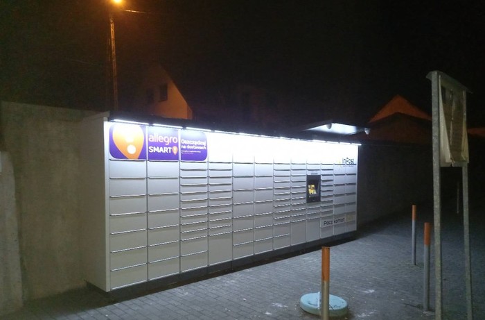 Paczkomat SBU01M Przy parkingu