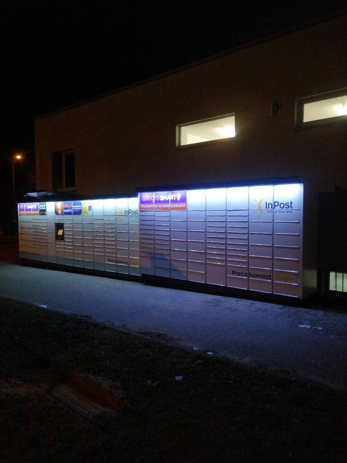 Parcel Locker SCZ02M Przy markecie Lewiatan